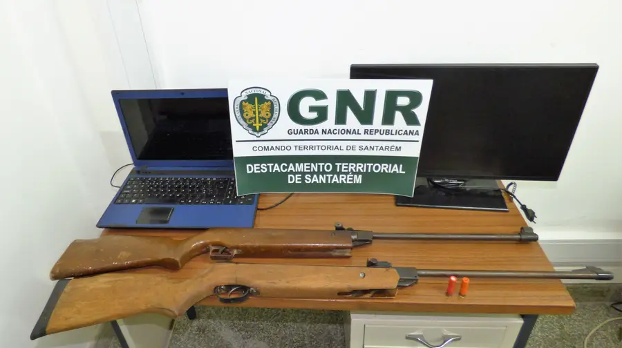 Detido em Almeirim por roubo por esticão a idosa Detido em Almeirim por roubo por esticão a idosa