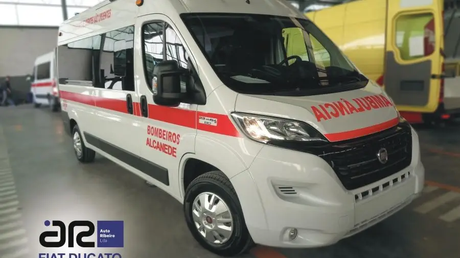 Conselho Directivo dos Baldios oferece ambulância aos Bombeiros de Alcanede Conselho Directivo dos Baldios oferece ambulância aos Bombeiros de Alcanede