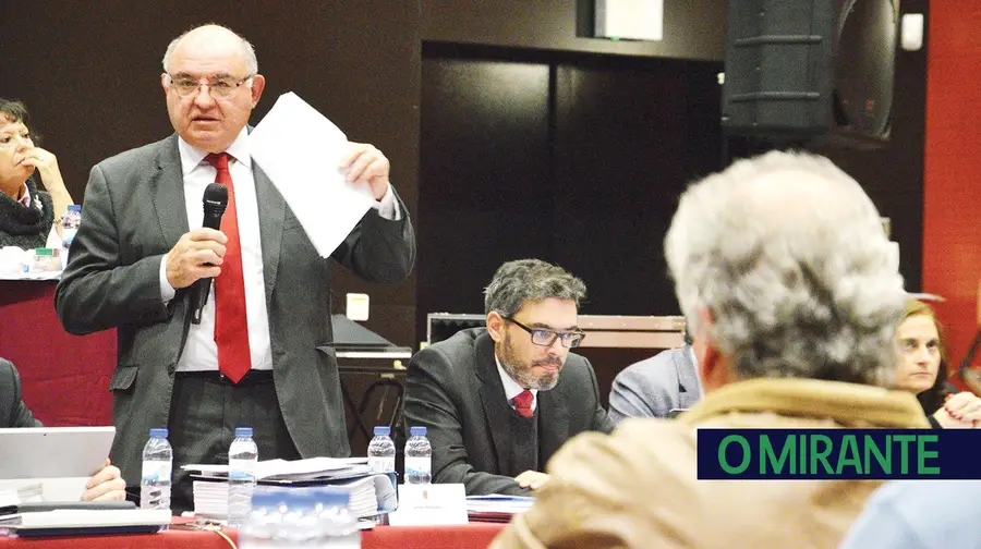 Presidente da Câmara de Vila Franca de Xira diz que juntas da CDU estão a ser desleais Presidente da Câmara de Vila Franca de Xira diz que juntas da CDU estão a ser desleais