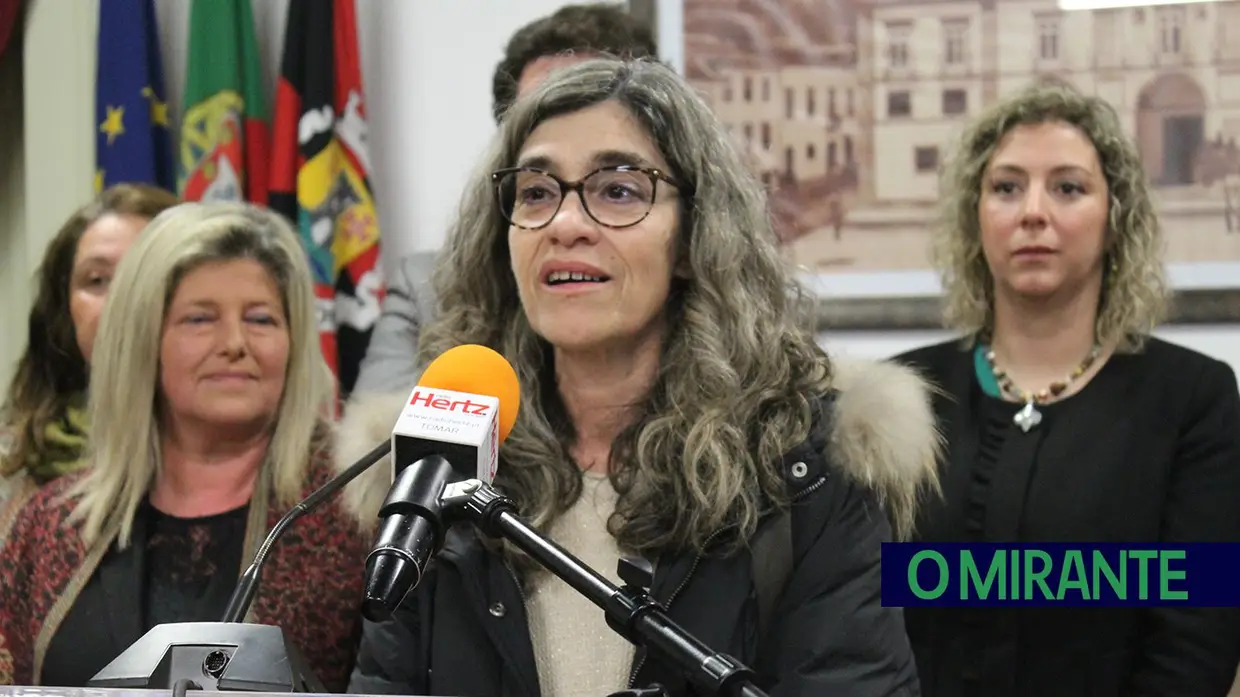 Povo reuniu-se para decidir Festa dos Tabuleiros e seu mordomo