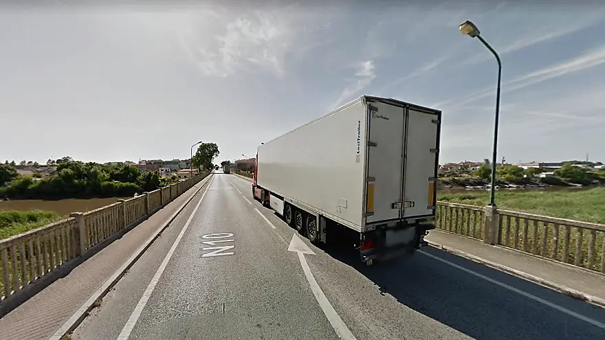 Junta de dilatação da ponte do Porto Alto vai ser reparada Junta de dilatação da ponte do Porto Alto vai ser reparada