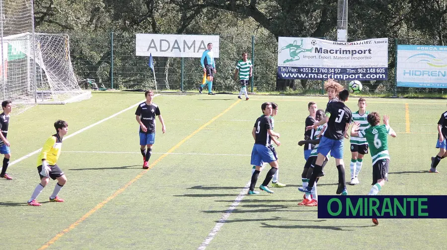 Iniciados do Sporting vieram ganhar à Académica de Santarém Iniciados do Sporting vieram ganhar à Académica de Santarém