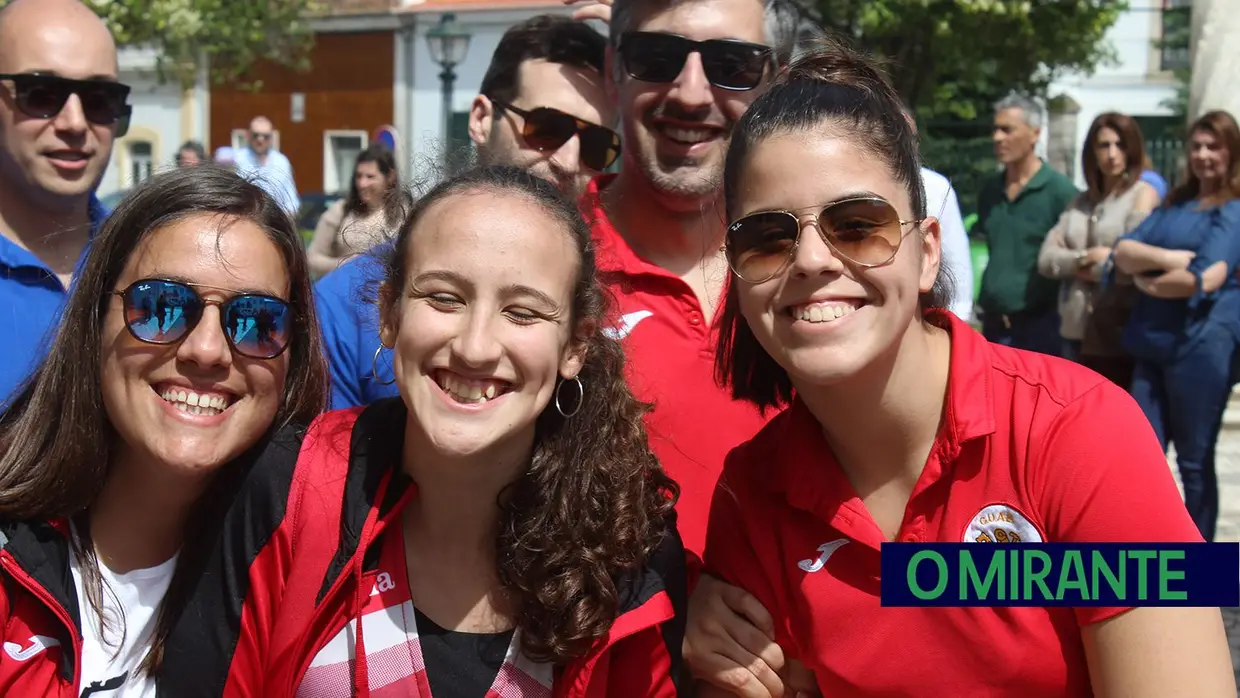 Celebrações do 25 de Abril em Benavente com cortejo de associações e colectividades