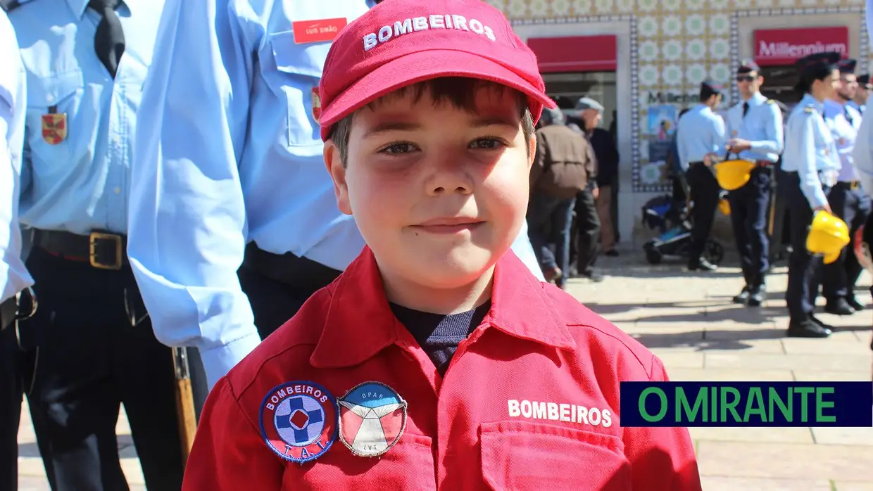 Associação dos Bombeiros Voluntários de Vila Franca de Xira apresenta novas viaturas nas comemorações do seu 136º aniversário