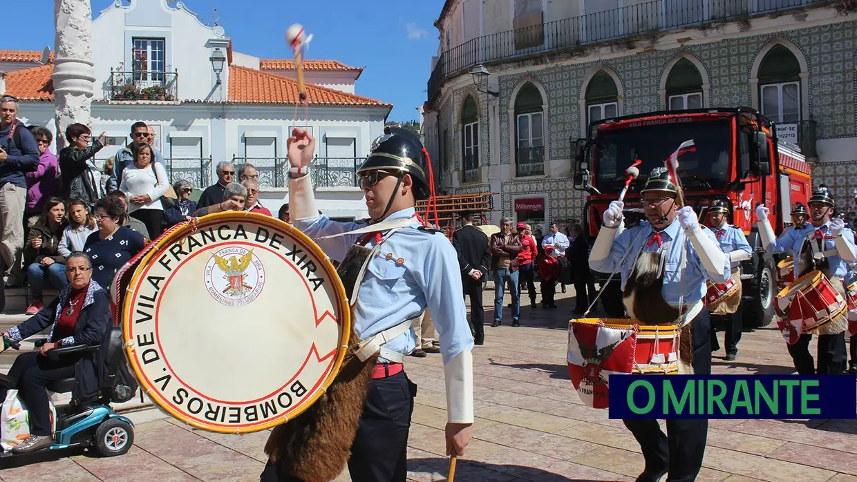 Associação dos Bombeiros Voluntários de Vila Franca de Xira apresenta novas viaturas nas comemorações do seu 136º aniversário