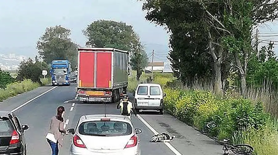 Ciclista ferido com gravidade na Reta do Cabo Ciclista ferido com gravidade na Reta do Cabo
