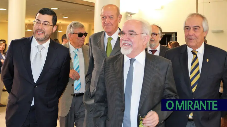 Idosos do futuro ficam em casa assistidos por novas tecnologias Idosos do futuro ficam em casa assistidos por novas tecnologias