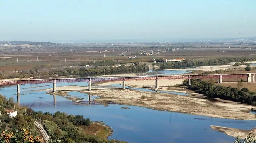 Projecto Tejo apresentado em Santarém Projecto Tejo apresentado em Santarém