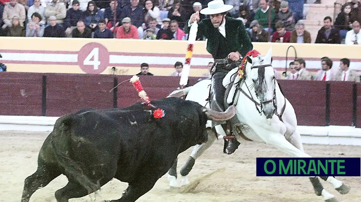 Praça de Salvaterra de Magos encheu na primeira corrida do ano