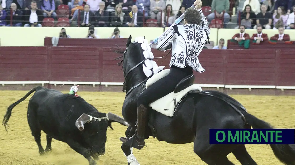 Pablo Hermoso e Moura Caetano triunfaram no Campo Pequeno