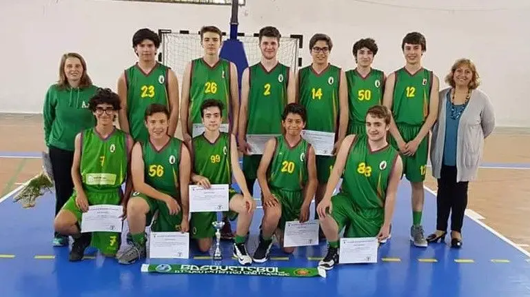 Ateneu Cartaxense campeão distrital de basquetebol sub 15 Ateneu Cartaxense campeão distrital de basquetebol sub 15