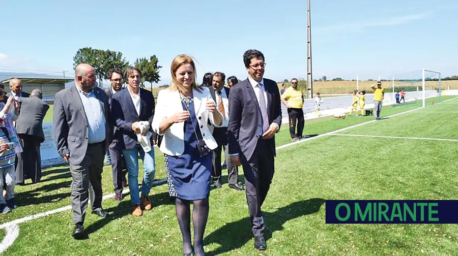 Alcanena inaugura novo sintético e vai ter iluminação Alcanena inaugura novo sintético e vai ter iluminação