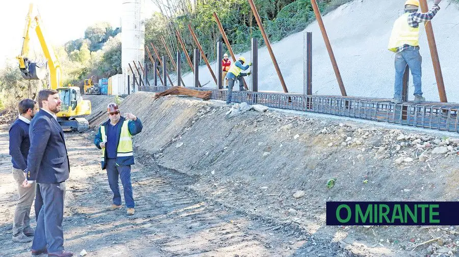 Câmara de Santarém acredita que troço da N114 abrirá este ano Câmara de Santarém acredita que troço da N114 abrirá este ano