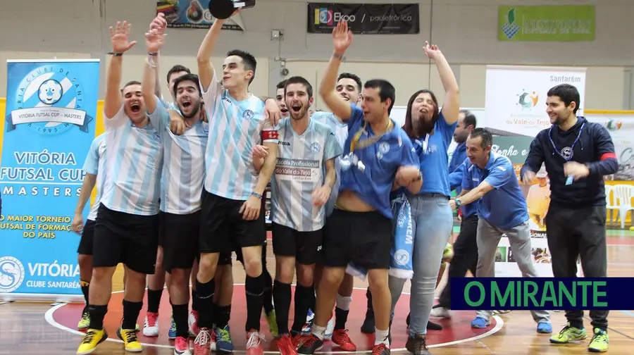 Vitória de Santarém vence três finais do seu torneio de futsal Vitória de Santarém vence três finais do seu torneio de futsal