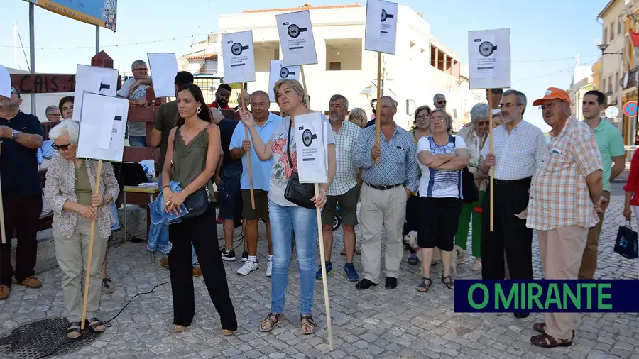 Protesto em VFX por maior segurança em passagem de nível Protesto em VFX por maior segurança em passagem de nível