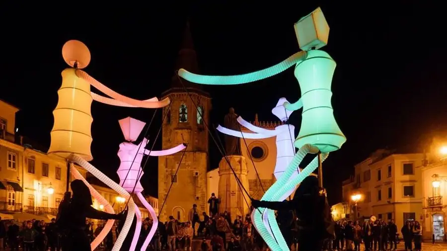Caminhos da Água levam mais de 30 espectáculos a oito concelhos do Médio Tejo Caminhos da Água levam mais de 30 espectáculos a oito concelhos do Médio Tejo