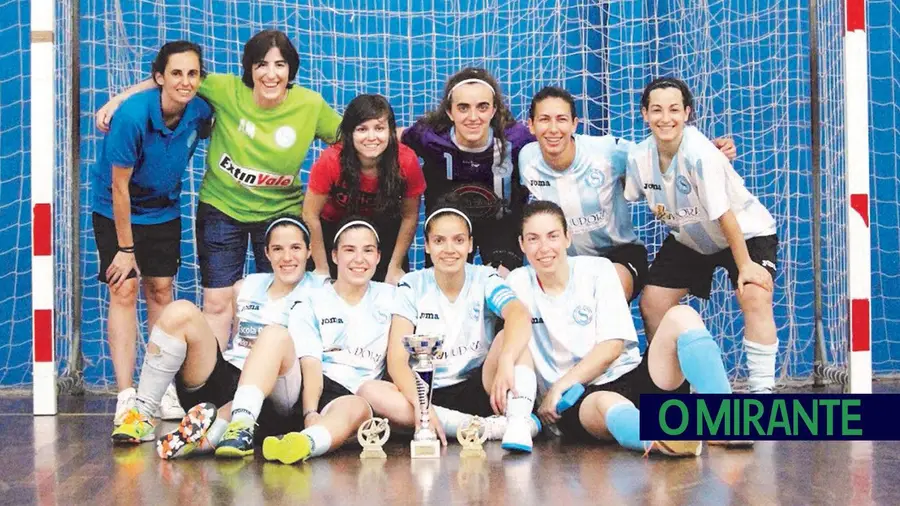 Futsal feminino do Vitória de Santarém vence torneio em Lisboa Futsal feminino do Vitória de Santarém vence torneio em Lisboa