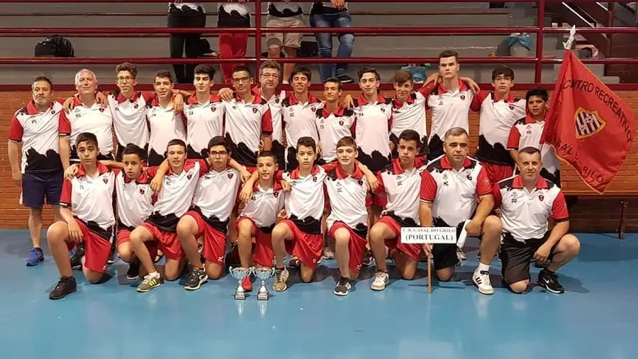 Futsal do Casal do Grilo representa Portugal em torneio nas Astúrias Futsal do Casal do Grilo representa Portugal em torneio nas Astúrias