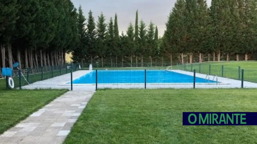 Torres Novas apoia funcionamento das piscinas de Alcorochel Torres Novas apoia funcionamento das piscinas de Alcorochel