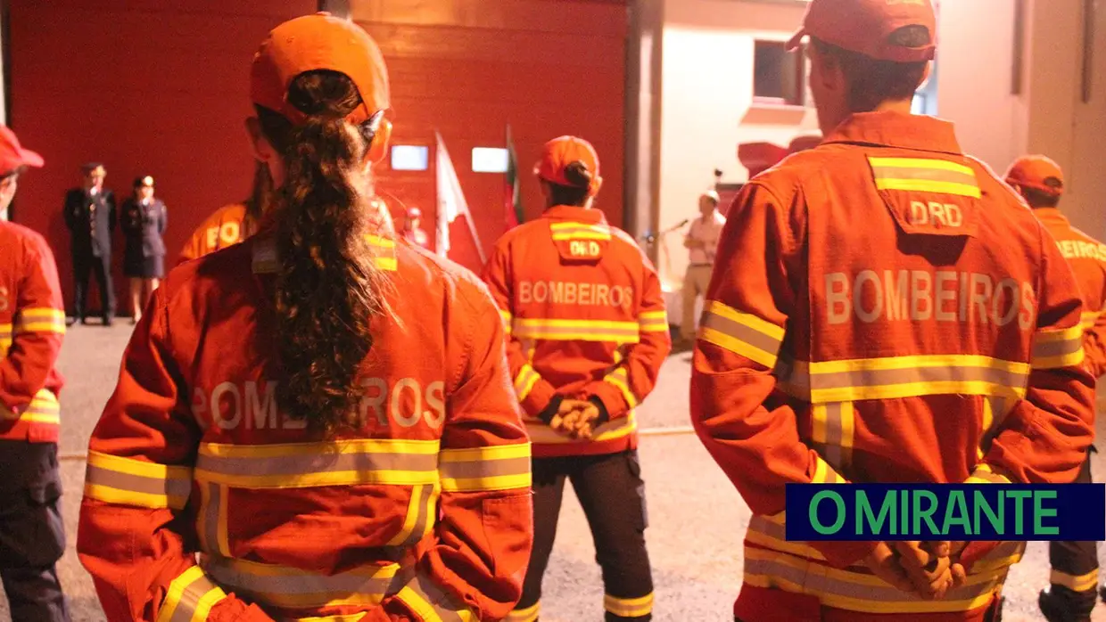 Promoção de bombeiros e tomada de posse do segundo comandante da corporação de Salvaterra de Magos