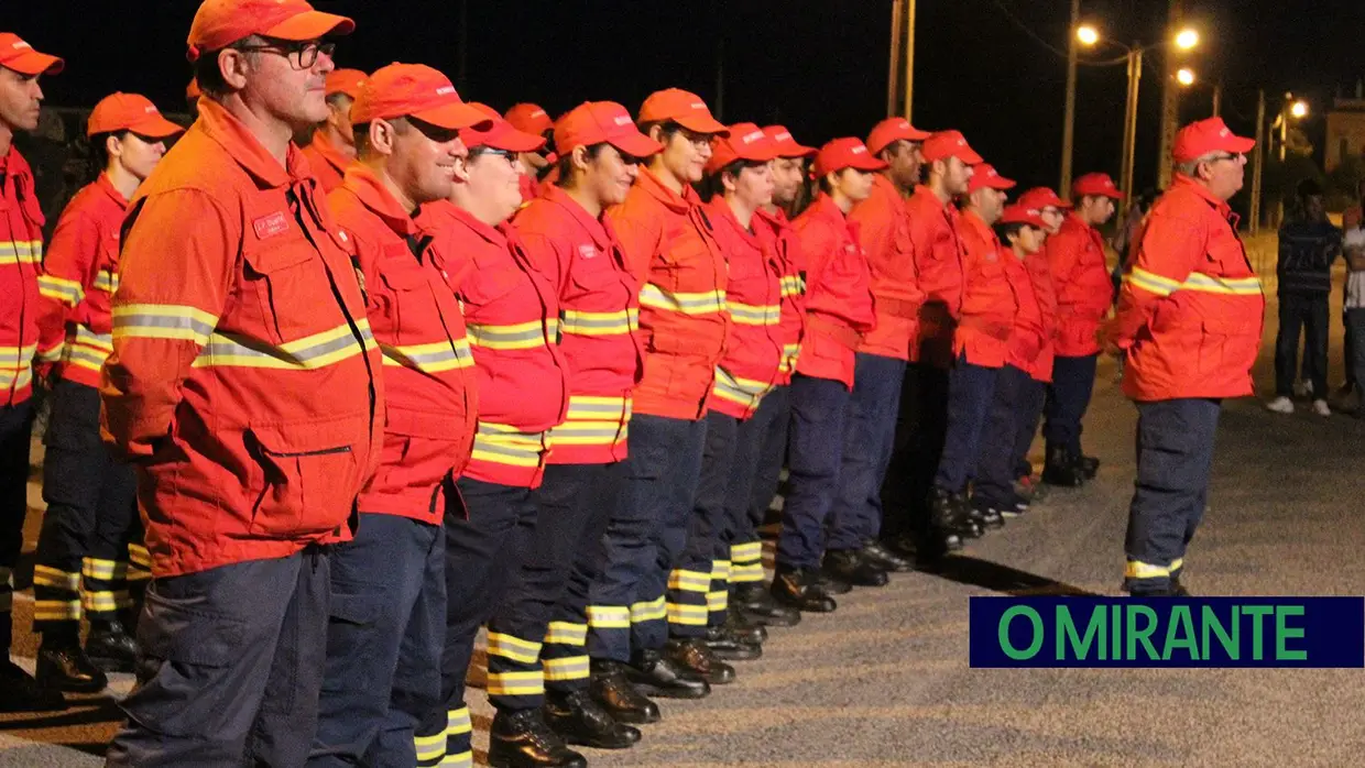 Promoção de bombeiros e tomada de posse do segundo comandante da corporação de Salvaterra de Magos