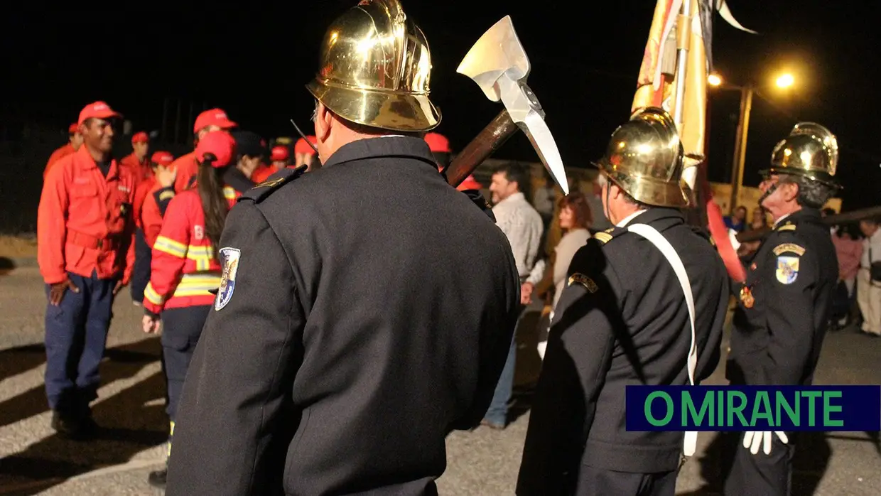 Promoção de bombeiros e tomada de posse do segundo comandante da corporação de Salvaterra de Magos