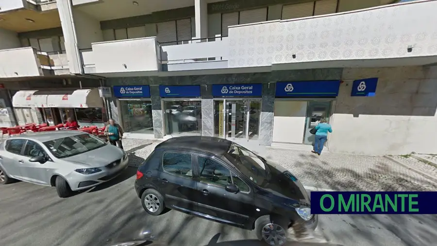Caixa Geral de Depósitos em Tomar concentra serviços num só balcão Caixa Geral de Depósitos em Tomar concentra serviços num só balcão