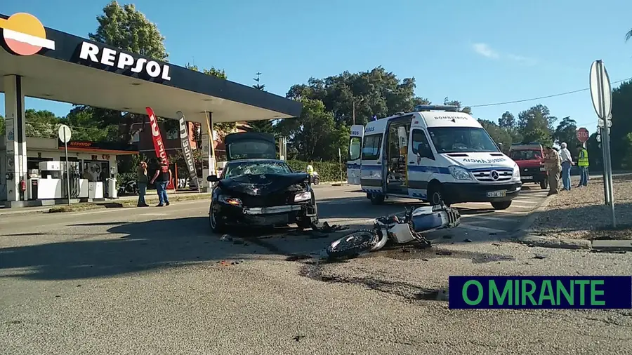 Motociclista ferido gravemente em acidente na Chamusca Motociclista ferido gravemente em acidente na Chamusca