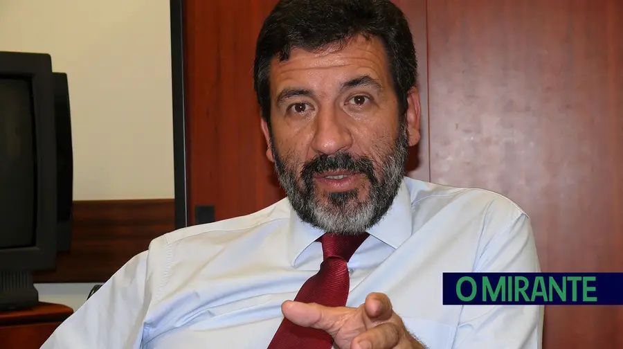 Carlos Farinha na direcção nacional da Polícia Judiciária Carlos Farinha na direcção nacional da Polícia Judiciária