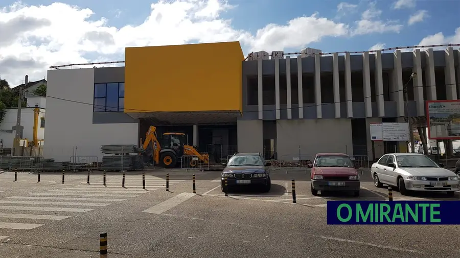 Novo Centro Escolar da Chamusca só vai funcionar em 2019 Novo Centro Escolar da Chamusca só vai funcionar em 2019