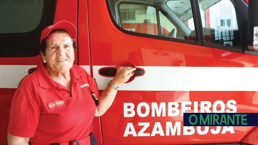 Bombeira com 78 anos continua ao serviço da população Bombeira com 78 anos continua ao serviço da população
