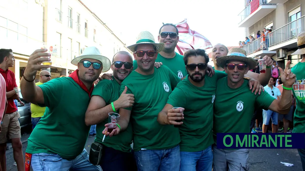 Desfile e homenagem ao campino nas Festas de Samora Correia