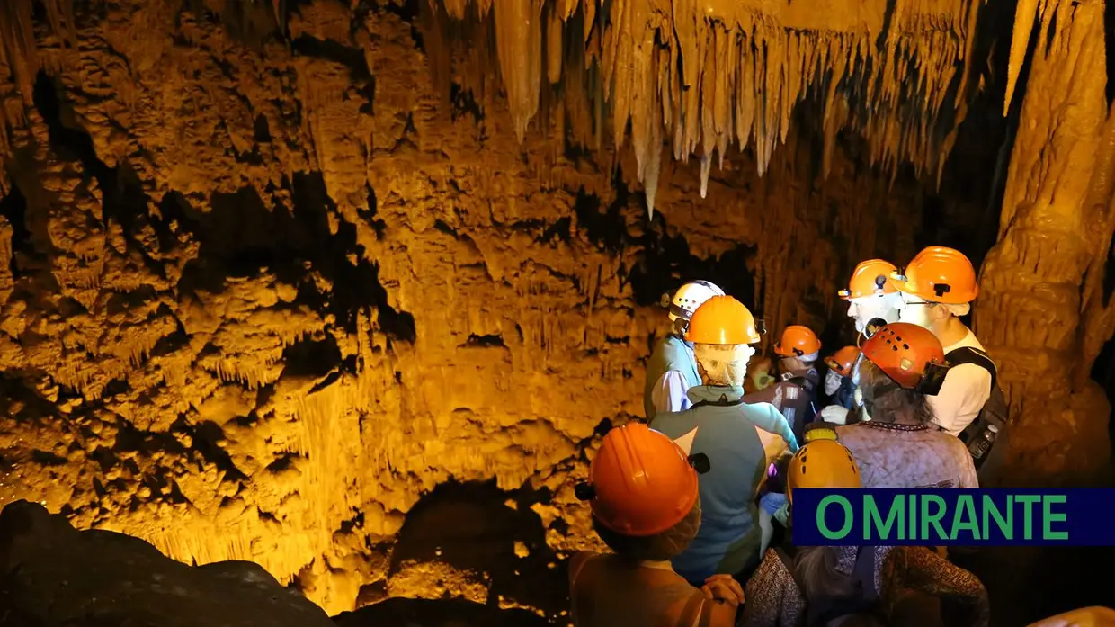 Algar do Pena recebe cientistas de todo o mundo