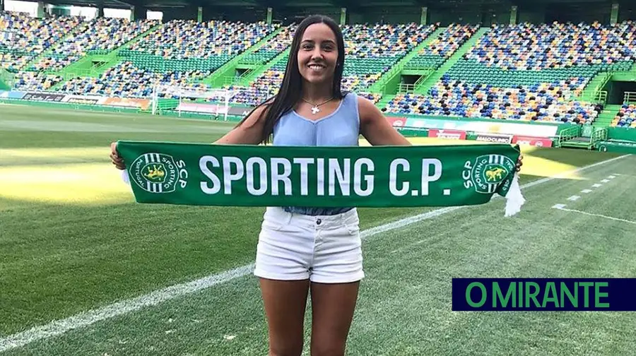 Jogadora de Abrantes assina pelo Sporting Jogadora de Abrantes assina pelo Sporting
