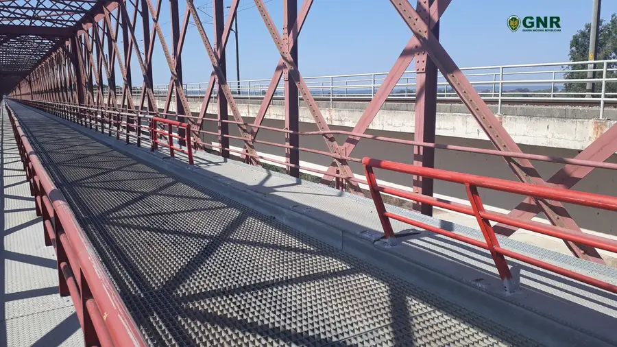 Detido a furtar metal da Ponte Rainha D. Amélia em Muge Detido a furtar metal da Ponte Rainha D. Amélia em Muge