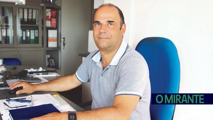 “As escolas esforçam-se para incluir os maus alunos e esquecem-se de valorizar os bons” “As escolas esforçam-se para incluir os maus alunos e esquecem-se de valorizar os bons”