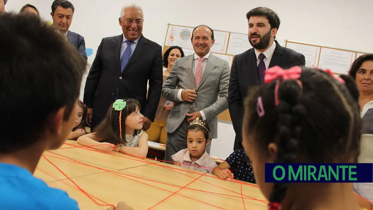 Inauguração do Núcleo Escolar da Branca