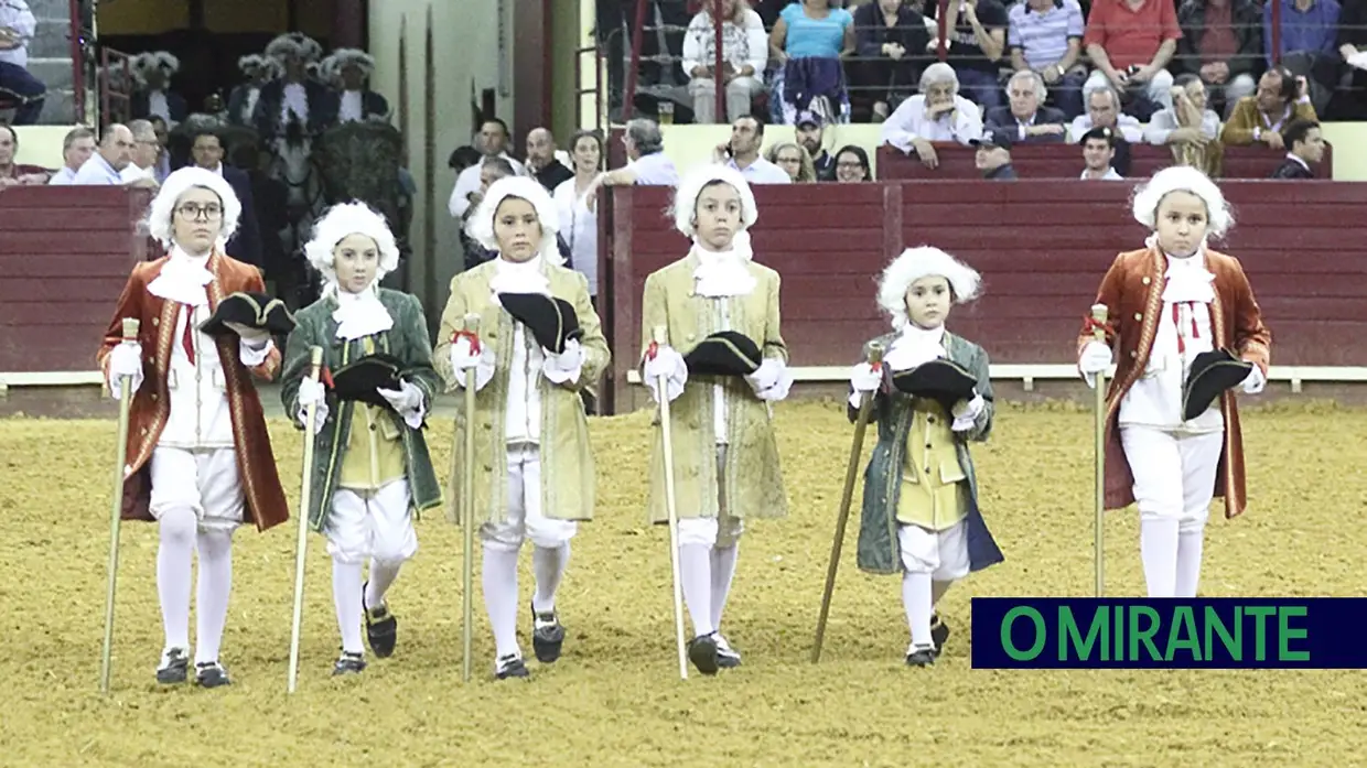 Cortejo evocativo das Touradas Reais do século XVIII