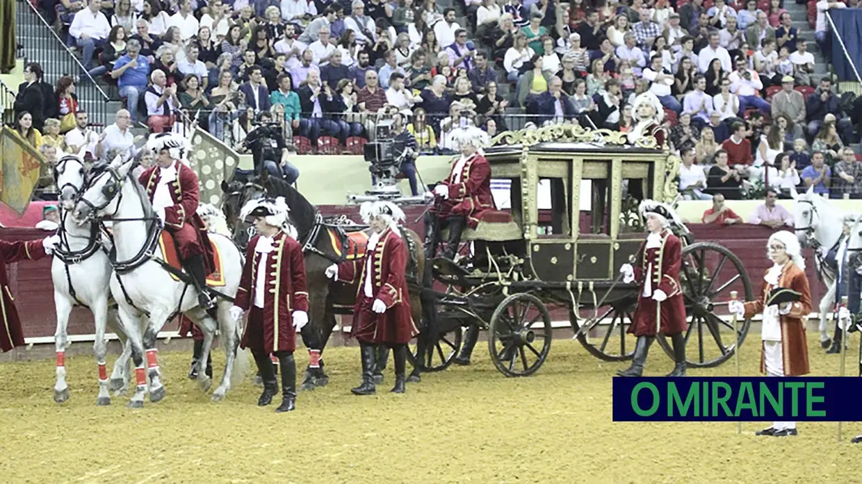 Cortejo evocativo das Touradas Reais do século XVIII