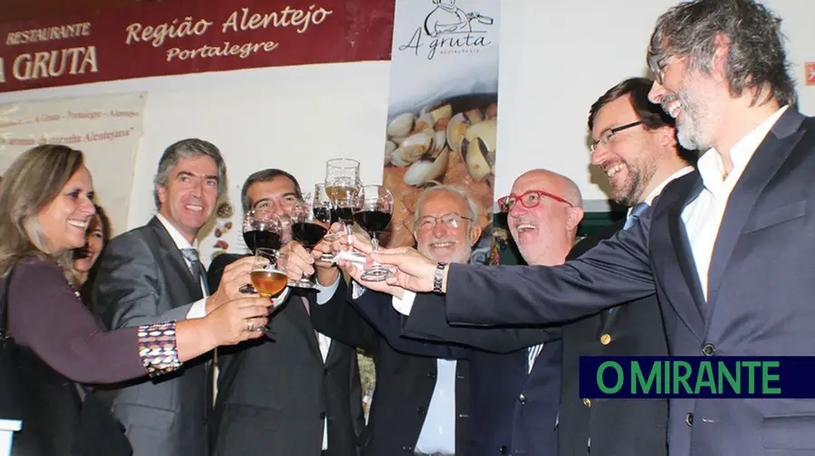 Festival de Gastronomia de 26 de Outubro a 04 de Novembro Festival de Gastronomia de 26 de Outubro a 04 de Novembro