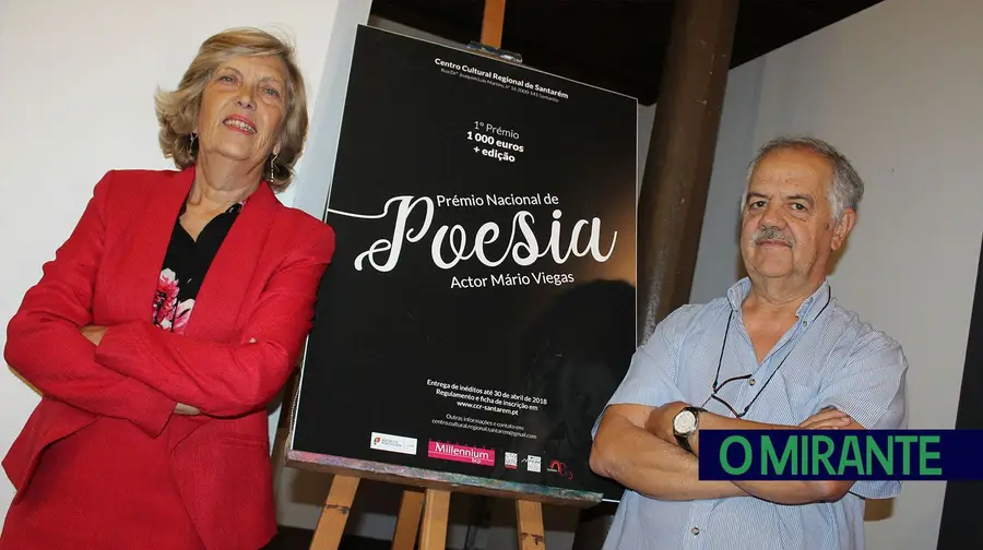 Nuno Figueiredo venceu o Prémio Nacional de Poesia Mário Viegas com "Epifanias" Nuno Figueiredo venceu o Prémio Nacional de Poesia Mário Viegas com "Epifanias"