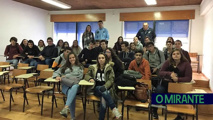 PSP sensibiliza jovens para malefícios do álcool e drogas PSP sensibiliza jovens para malefícios do álcool e drogas