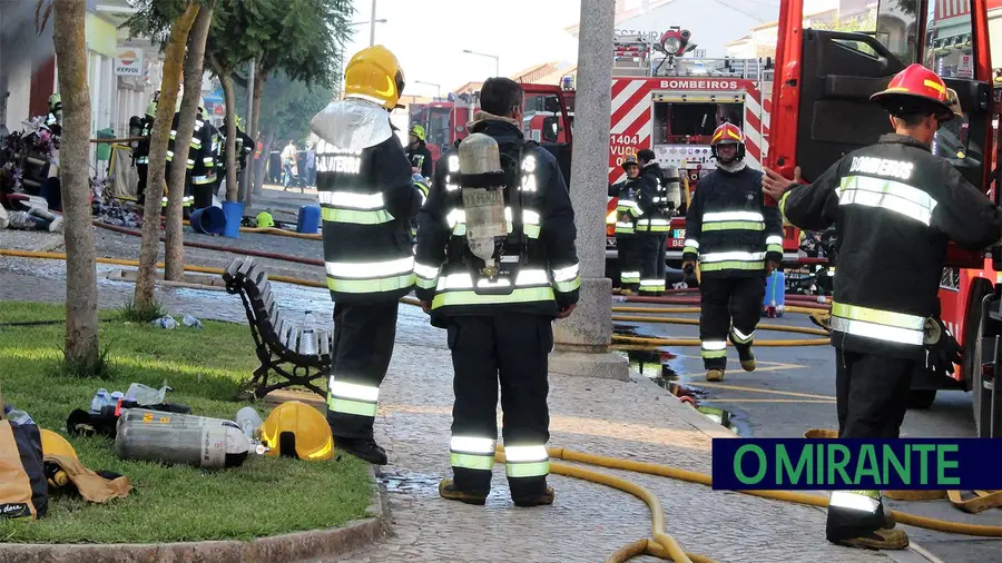 Bombeiros de Salvaterra de Magos com Equipa de Intervenção Permanente Bombeiros de Salvaterra de Magos com Equipa de Intervenção Permanente