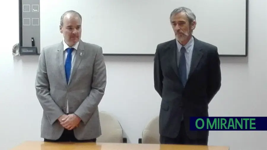 Lacerda Fonseca é o novo director regional de Agricultura Lacerda Fonseca é o novo director regional de Agricultura
