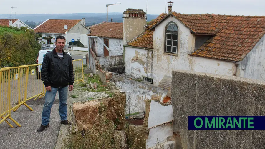 Abatimento de passeio em Abrantes por resolver há quatro anos Abatimento de passeio em Abrantes por resolver há quatro anos