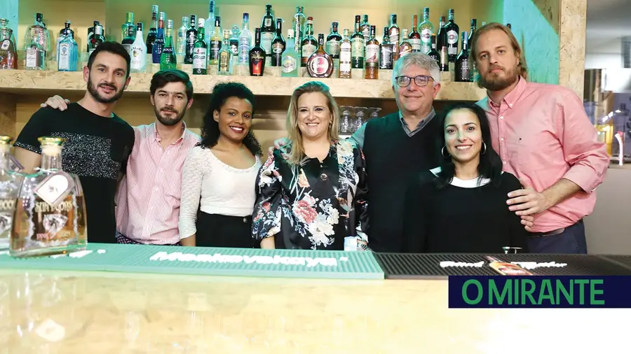 Cafetaria do Jardim da República em Santarém reabriu como R25 Tapas Bar Cafetaria do Jardim da República em Santarém reabriu como R25 Tapas Bar