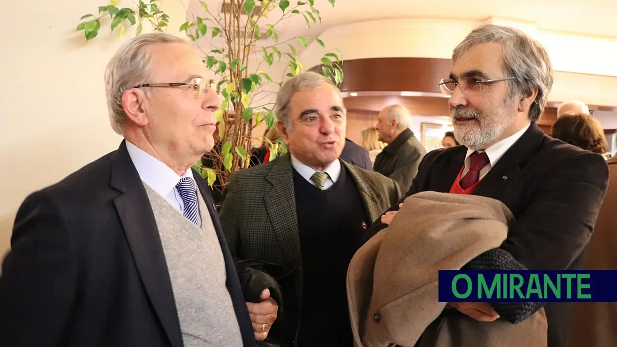 Rotary Clube de Santarém homenageia José Júlio Eloy