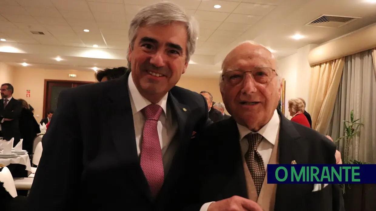 Rotary Clube de Santarém homenageia José Júlio Eloy