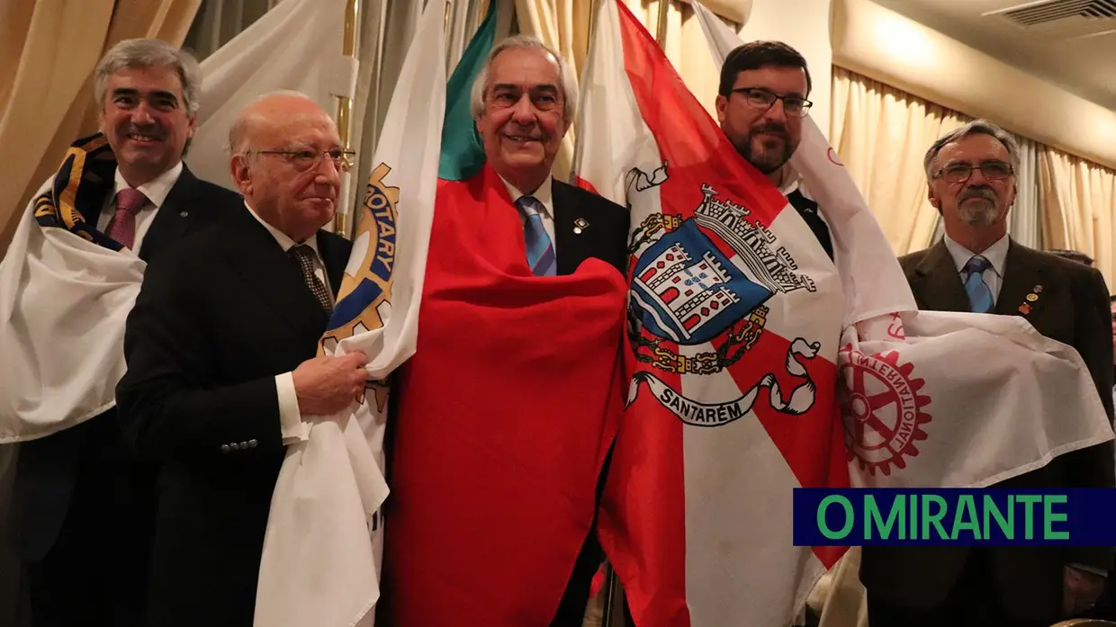 Rotary Clube de Santarém homenageia José Júlio Eloy