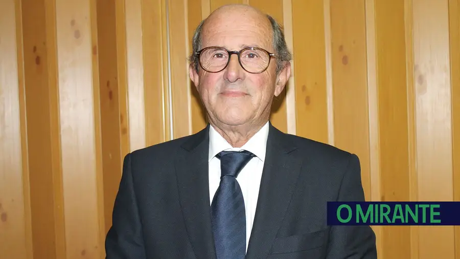 Luís de Sousa diz que Inês Louro desenterrou um machado de guerra Luís de Sousa diz que Inês Louro desenterrou um machado de guerra